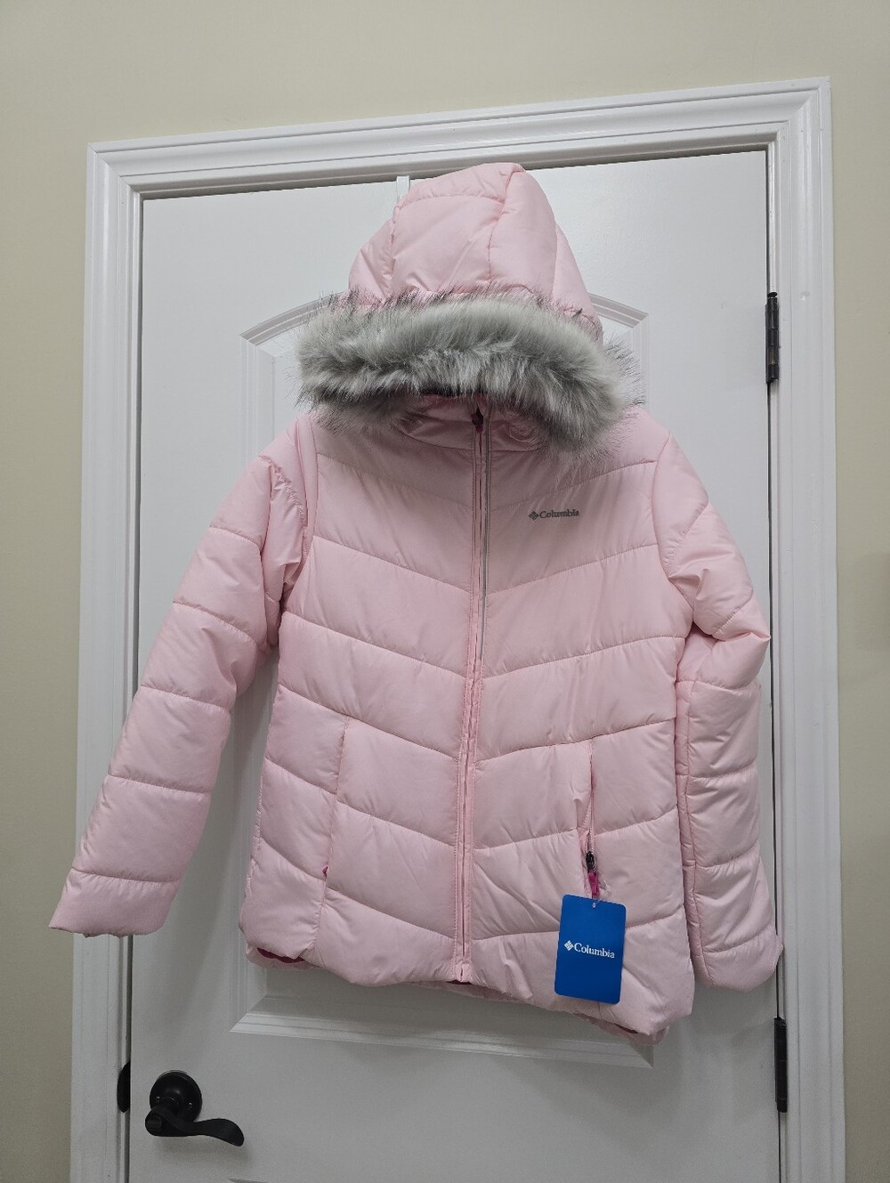 Columbia Pink Hooded Puffer Jacket with Faux Fur Trim